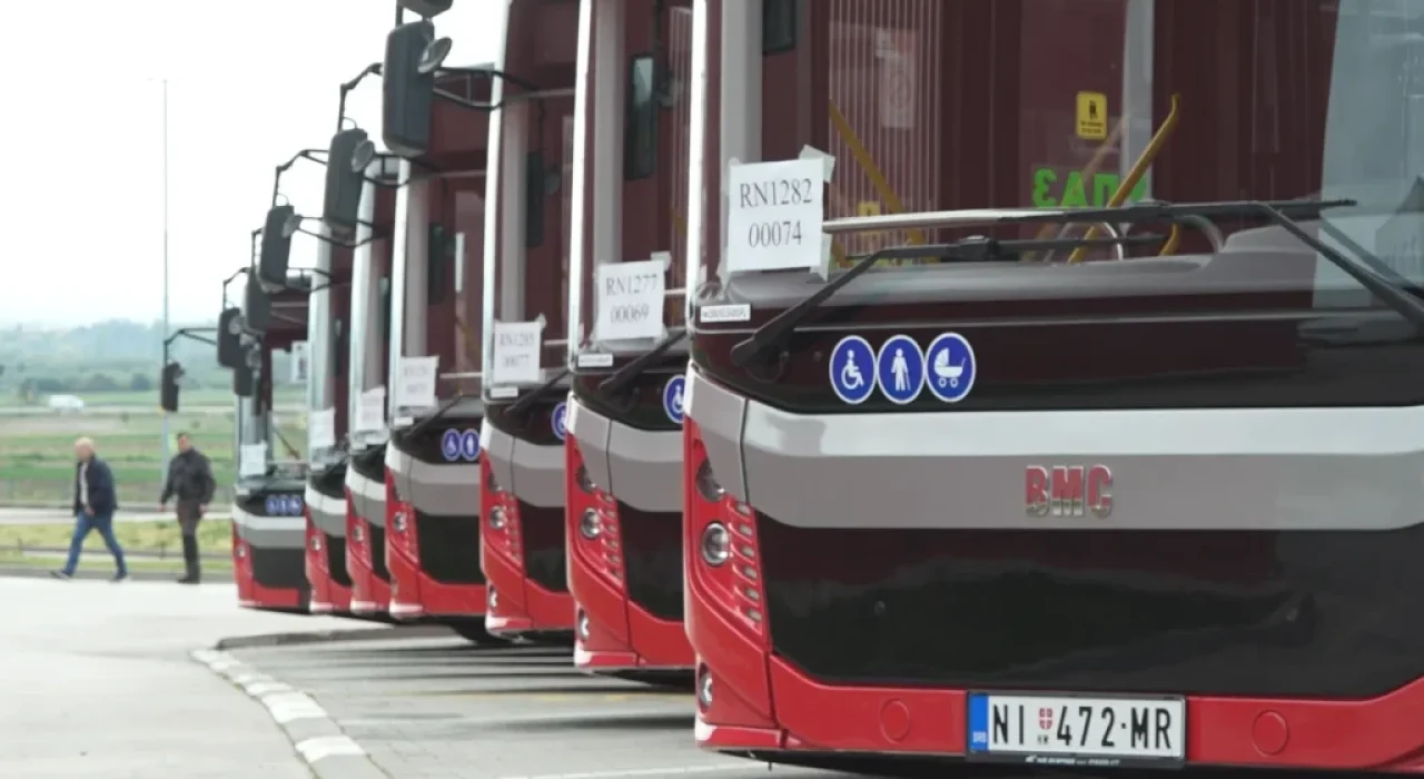 Still0101_00004-2a2f5-1024x576